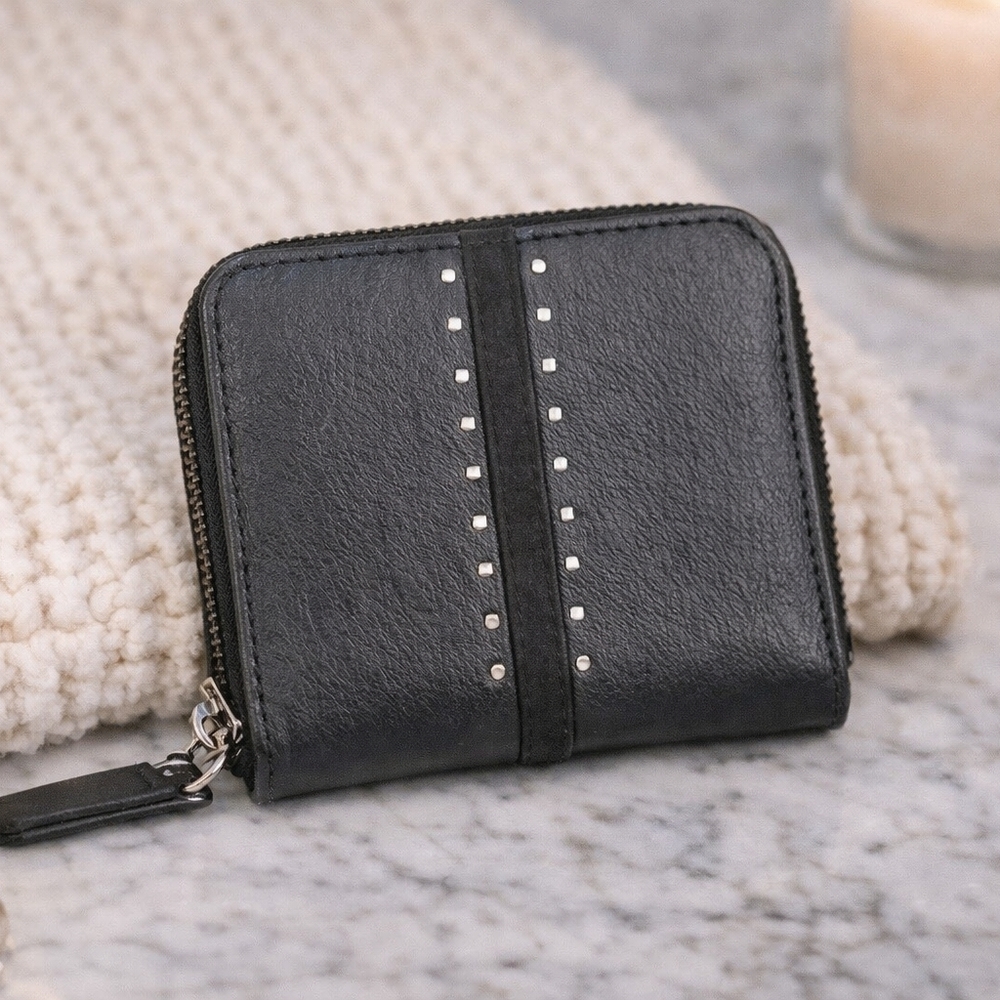Jessica Simpson wallet